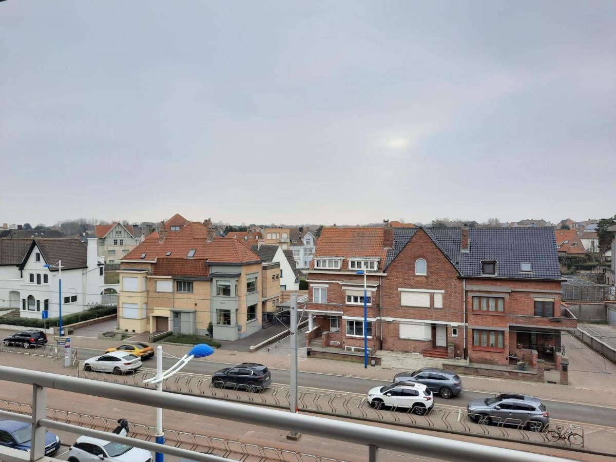 Premium Holidays - Charming Studio Sparrow Near The Beach Of Koksijde Apartment Bagian luar foto